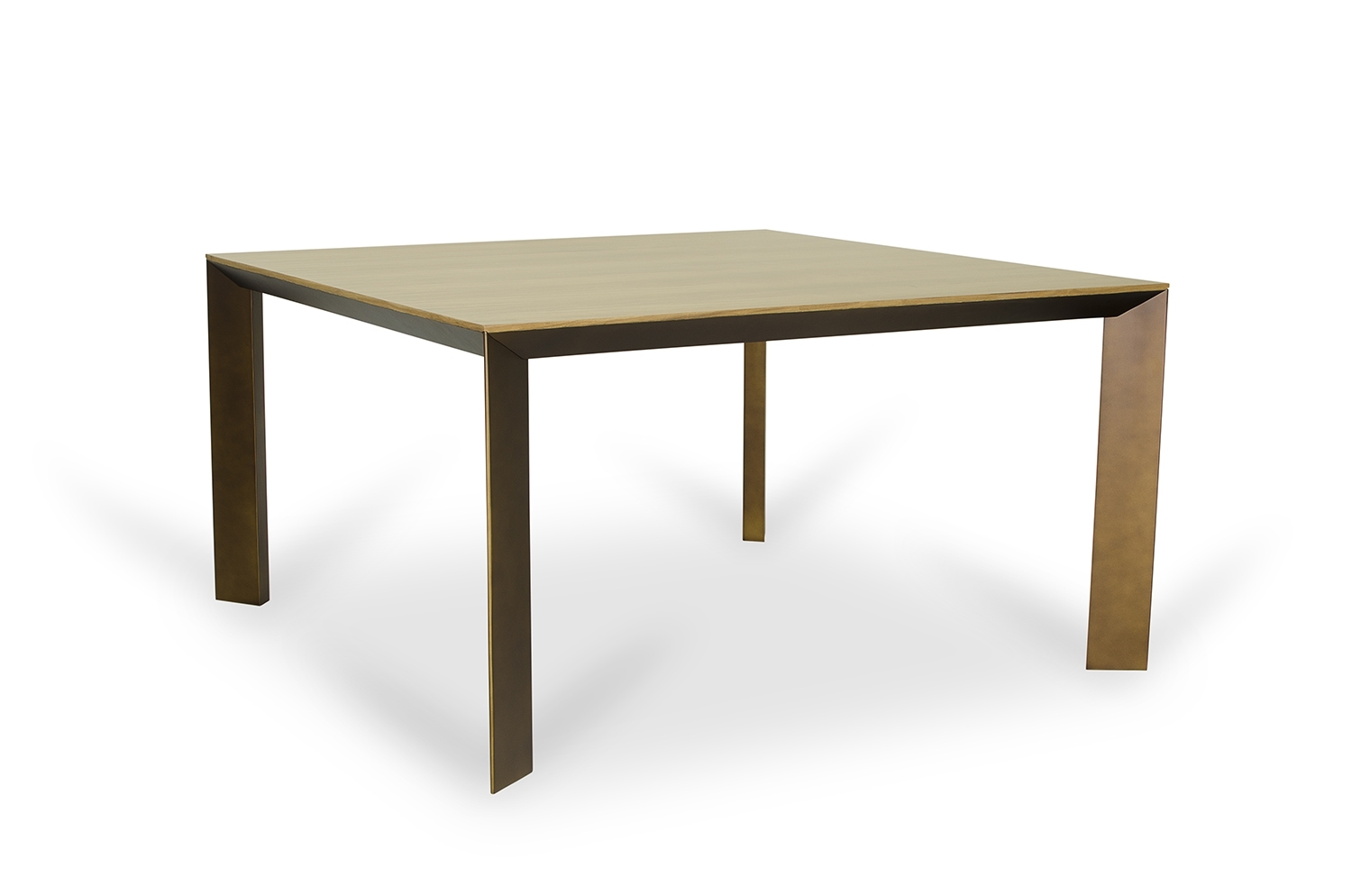 Mesa de Jantar Arestas