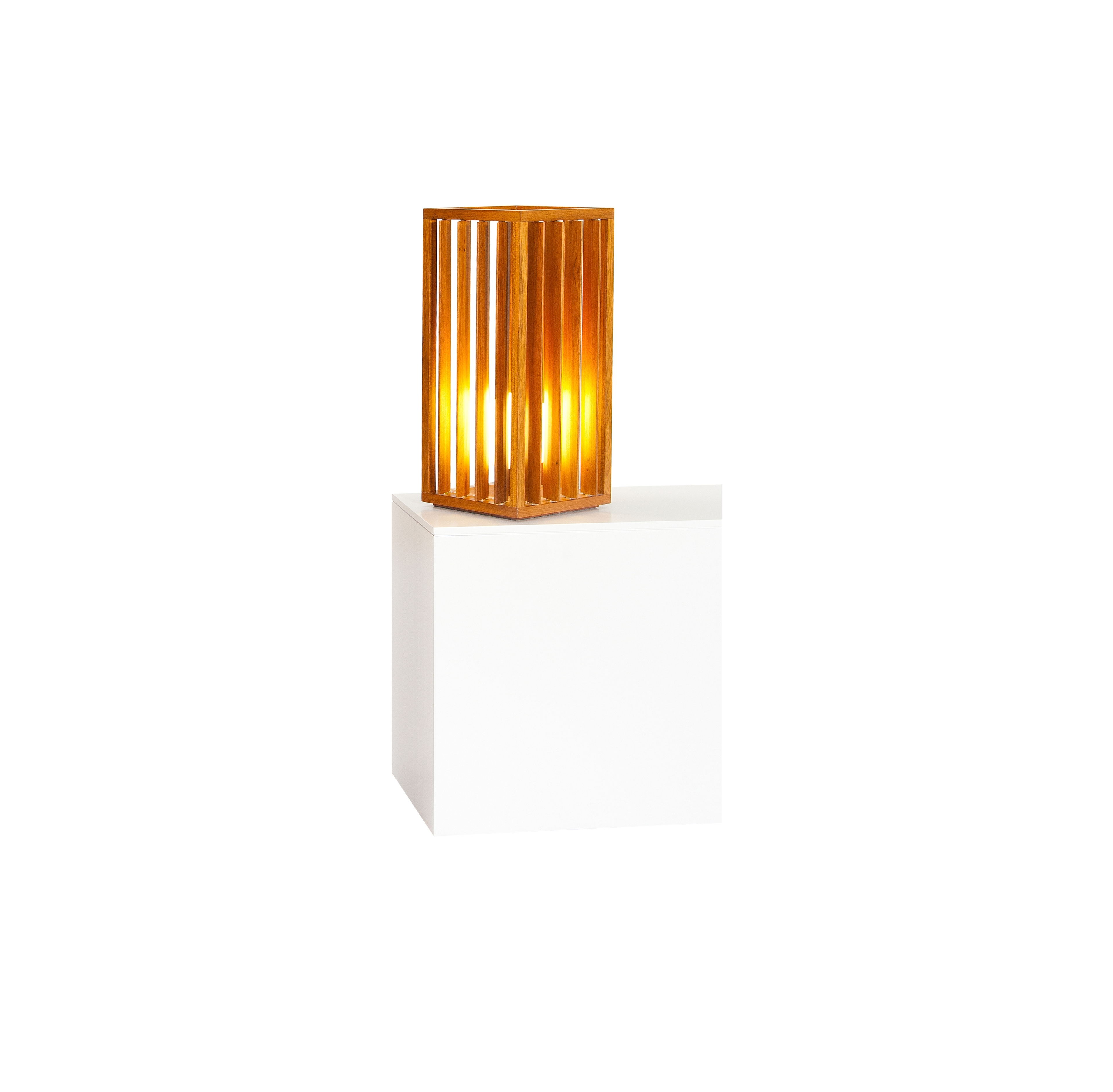 Luminária de Mesa Corb